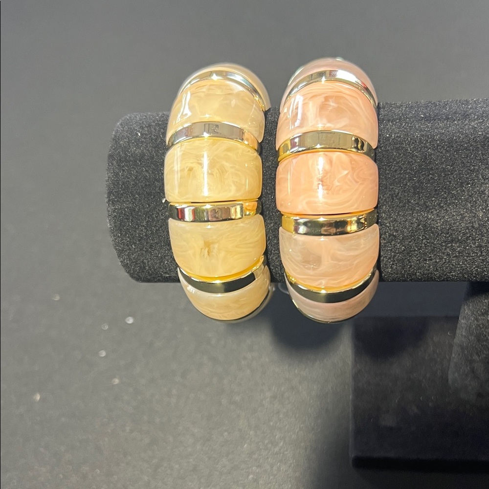 Elegant Gold and Pink Women's Bangles